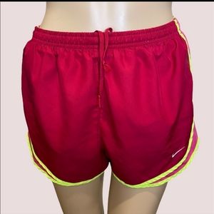 Nike Dri-Fit Tempo 2-in-1 Magenta Yellow Running Athletic Shorts Size Small VGC